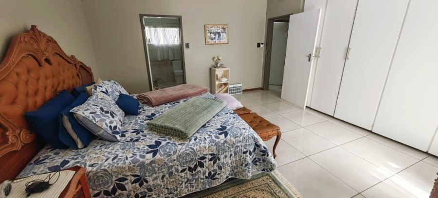 4 Bedroom Property for Sale in Baillie Park North West